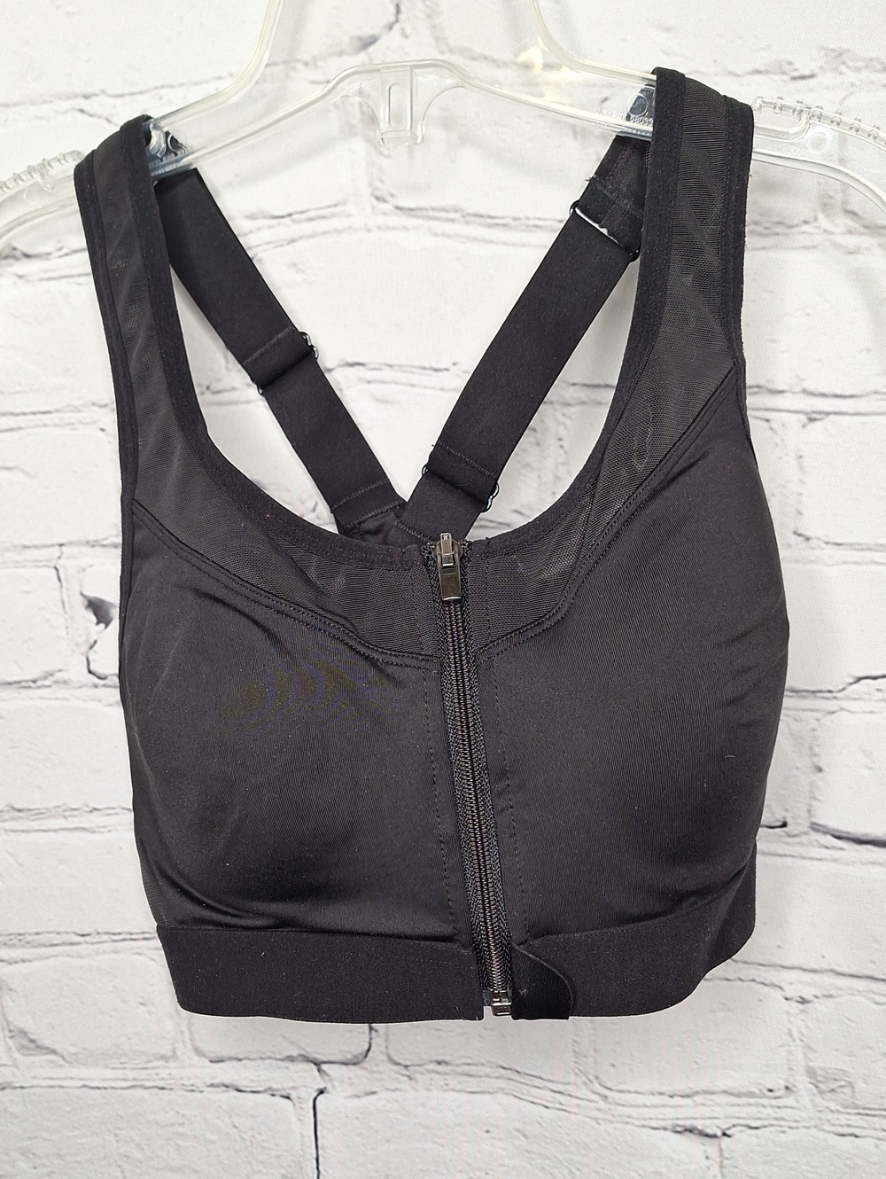 Avia Black Front Zip Molded Adjustable Sports Bra Sz S (A-C)